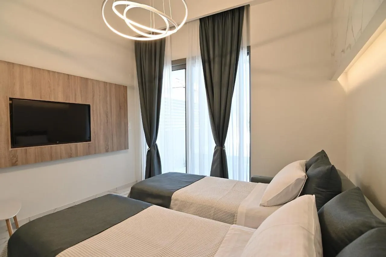 ***  Rihios Hotel Stavros  Grecia